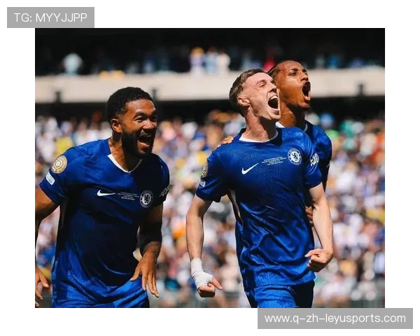 切尔西边路传中太有威胁，帕尔默抢点被干扰